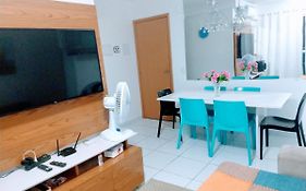 Lindo apartamento em Muro Alto - 3 quartos-suíte- vista total para as piscinas- Ar condicionado